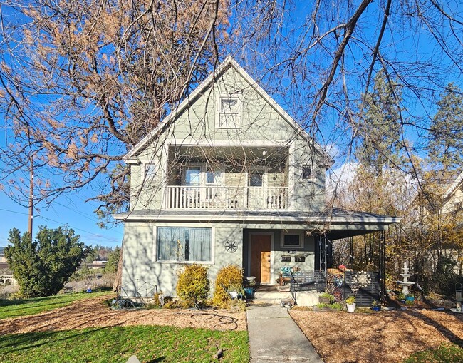 Building Photo - 2028 W 9th Ave Unit 2028 W 9th #1