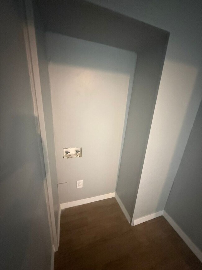 Photo - $300 OFF FIRST MONTHS RENT MOVE-IN SPECIAL!!