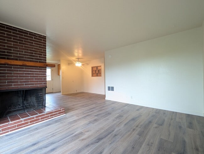 Photo - 2-Bedroom, 1-Bath Duplex In The Friendly Street Area In Eugene!