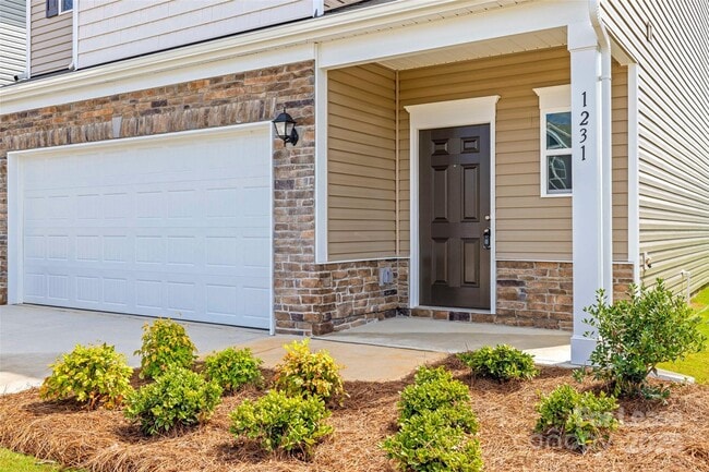 Photo - 1231 Langston Ln