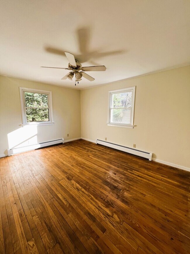 Photo - Just In Time For Ski Season - Single Famil...