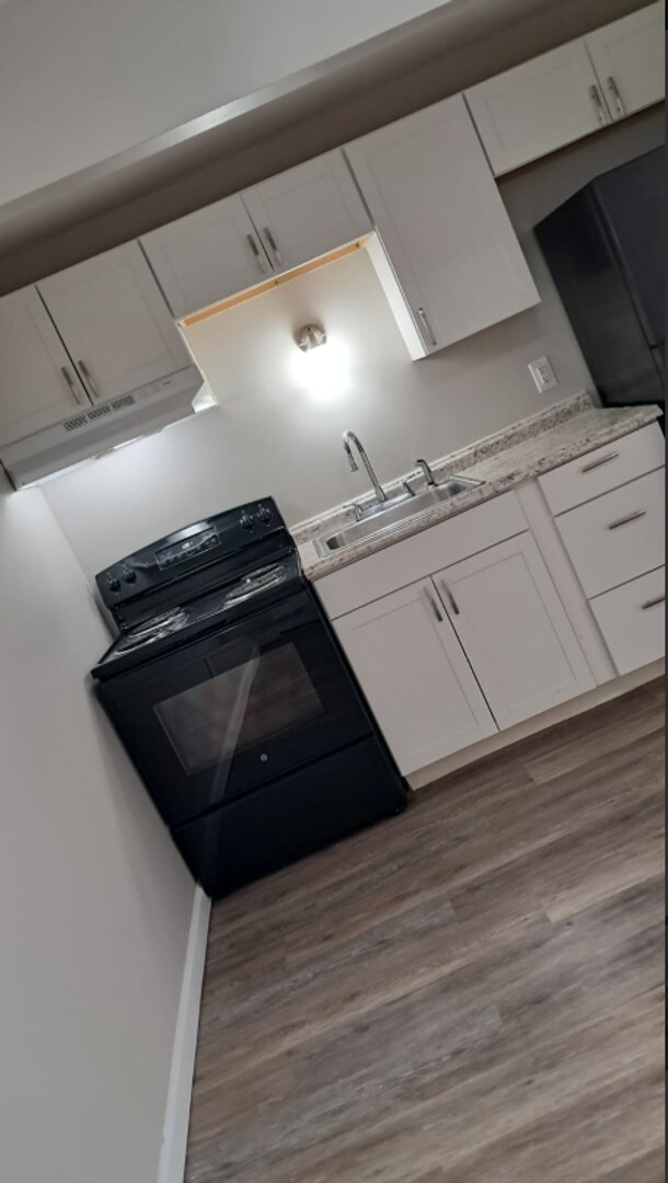 Photo - The Courtyard Apartments