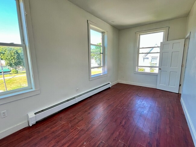 Photo - 342 Main St Unit 2