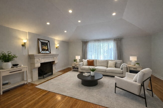 Photo - 325 Central Ave