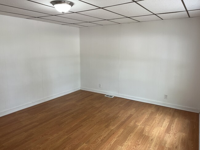 Photo - 123 Oak St Unit 1