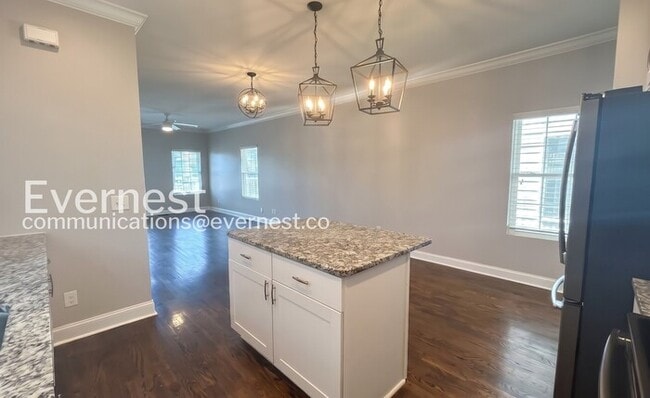 Photo - 506 Eastboro Dr