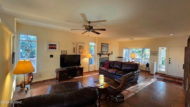 Photo - 14770 N Windshade Dr