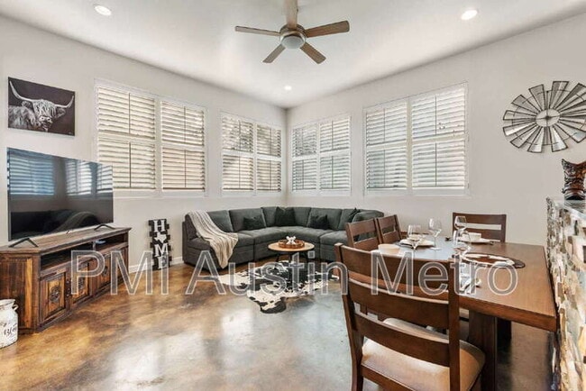 Photo - 2612 Carnarvon Ln Condo Unit B