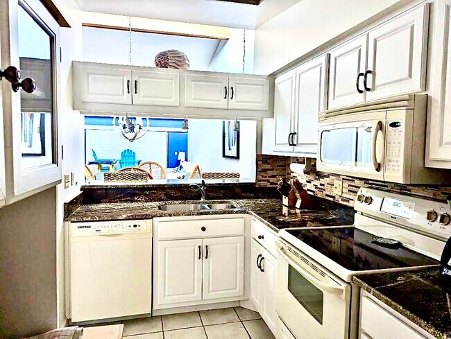 Photo - 11650 Capri Cir S Unit 201