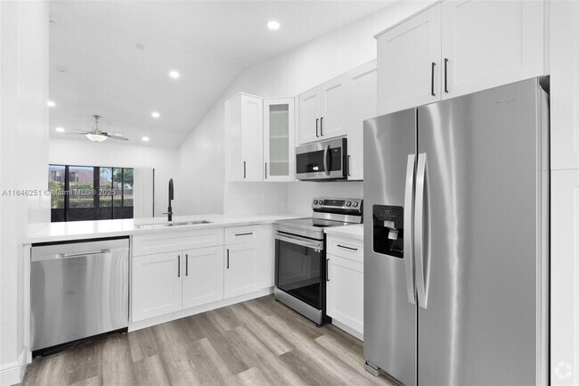 Building Photo - 1045 NW 53rd St Rental