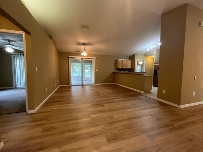Photo - Quiet Home in Pine Lakes Cud-de-sac!!