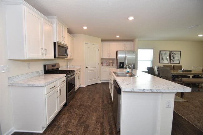 Photo - 27 Grand Par Ct