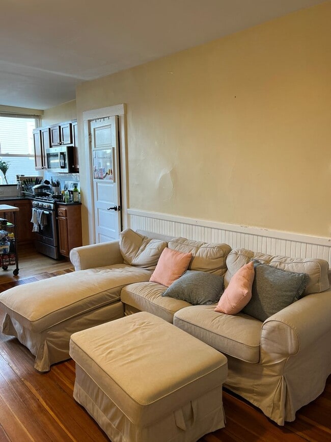 Photo - 332 Beacon St Unit Apartment #2