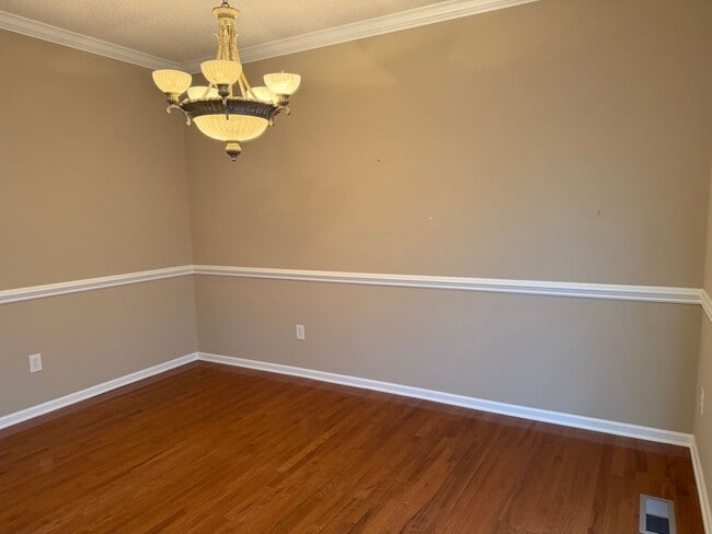 Photo - Lenoir City 37771 - 4 bedroom 2.5 bath - call Sharon Arnwine 865-313-7215