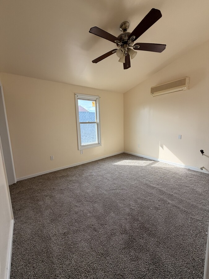 Photo - 310 S 7th Ave Unidad Five Bedrooms Apt