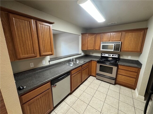 Photo - 904 S Wood Ave