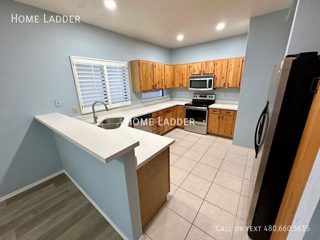 Photo - 5437 E Greenway St