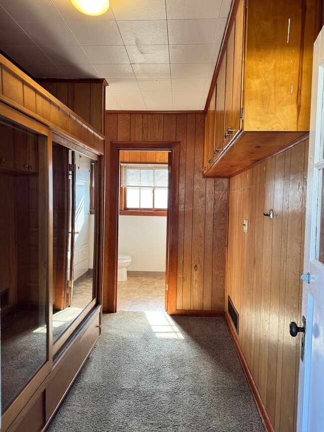 Photo - Large 3 br near YVCC