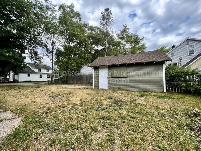 Photo - 1126 Holt St