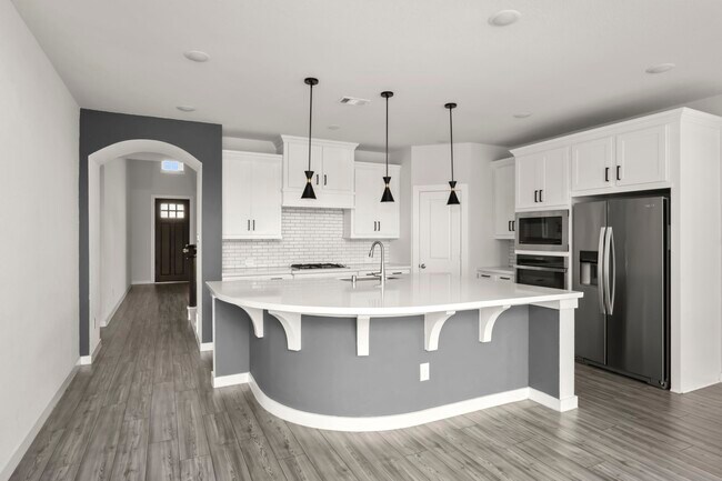 Photo - 16826 Beechwood Forest Way