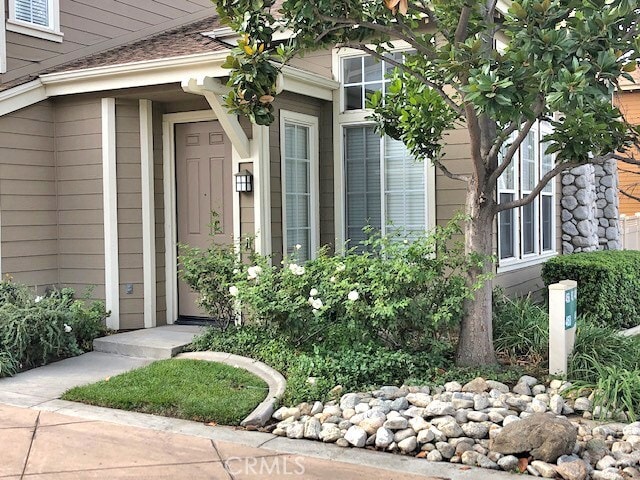 Photo - 444 Middlebury Ct