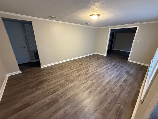 Photo - Spacious 3 Bedroom 1  Bath home with Appli...