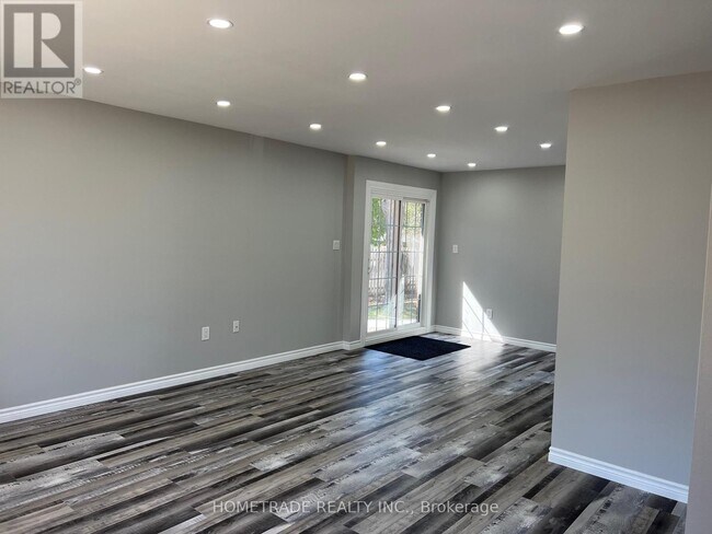 Photo - 206 Little Ave