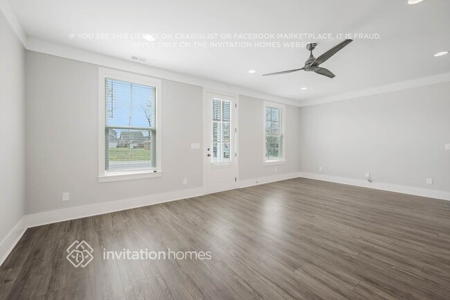 Photo - 265 Founders Ln