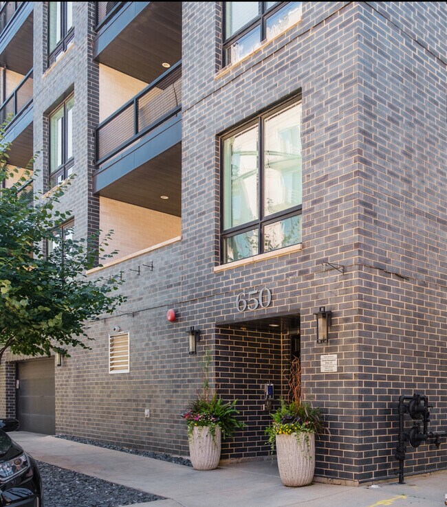 Photo - 650 N Morgan St Unit 602