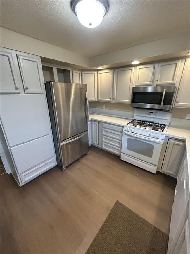 Photo - 209 E 3rd St Unidad 209 E. 3rd St.