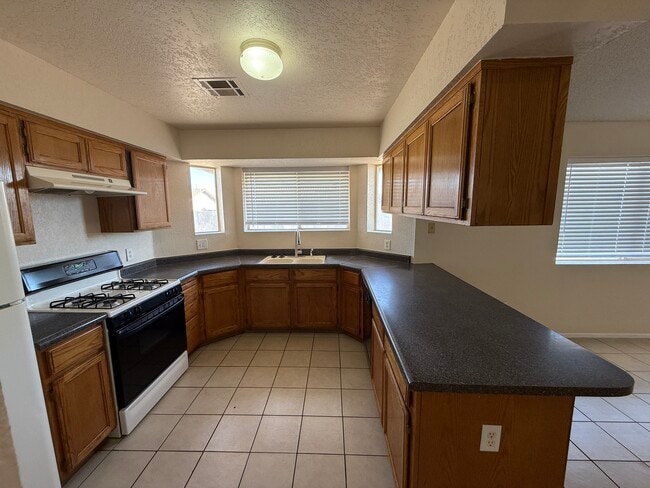 Photo - 6141 E 40th Pl