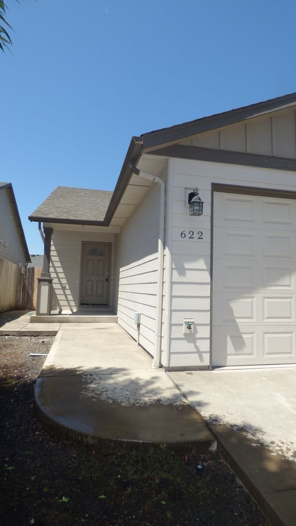 Photo - 620-622 Ecols St S Monmouth, OR 97351 Unit 622