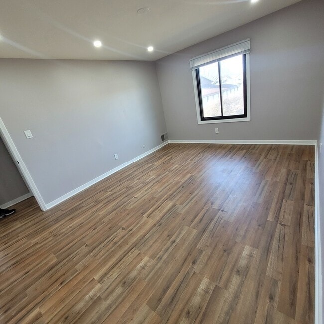 803 Garden Cir