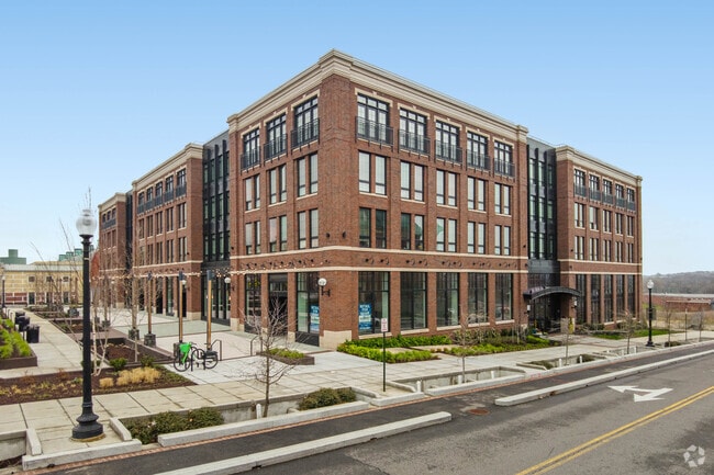 1900 C St SE - The Ethel