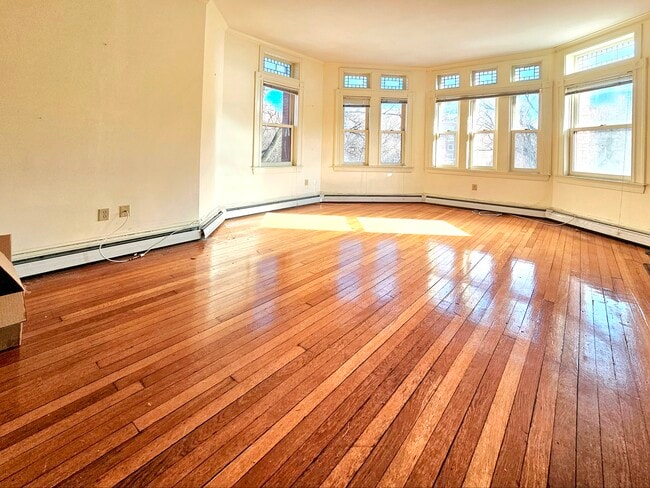 Photo - 197 Commonwealth Ave