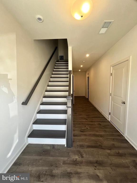 Photo - 608 Cherryview Dr