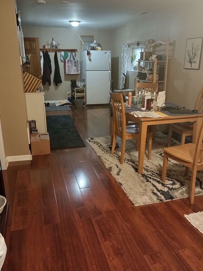 Photo - 905 Thomas Ave