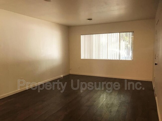 Photo - 642 Reeds Ave