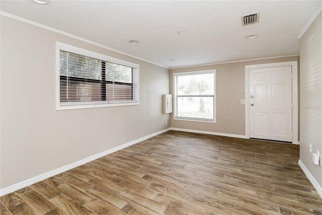 Photo - 243 Acorn Dr