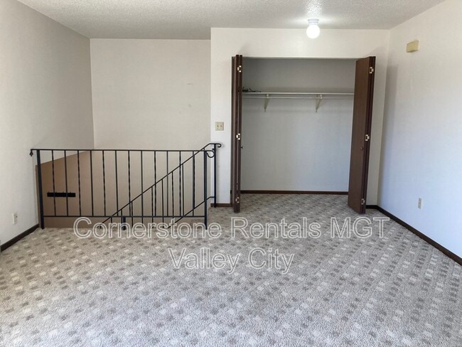 Photo - 804 11th St NW