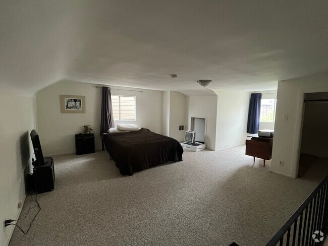 Building Photo - 6202 Saint Marie St Unit 6202 St Marie St 2nd floo Rental
