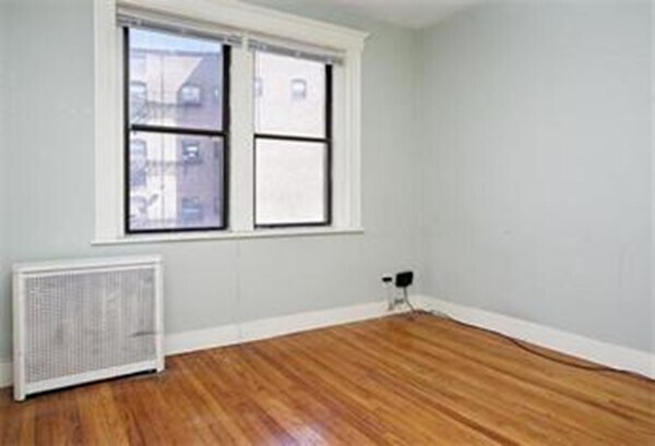 Photo - 64 Charlesgate E Unit 67