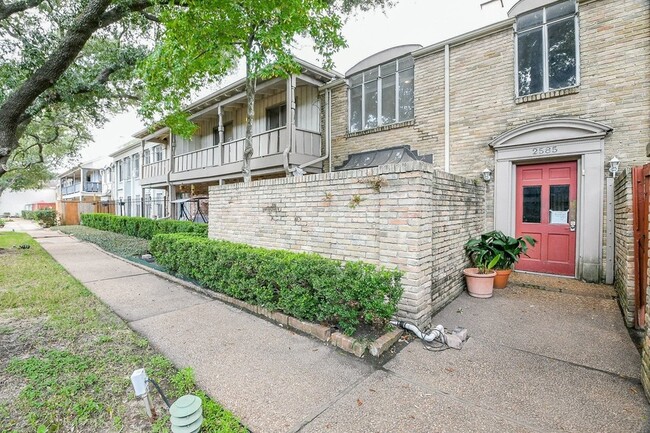 Building Photo - 2585 Marilee Ln Unit 3