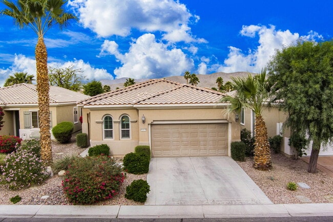 Photo - 81648 Avenida De Musica