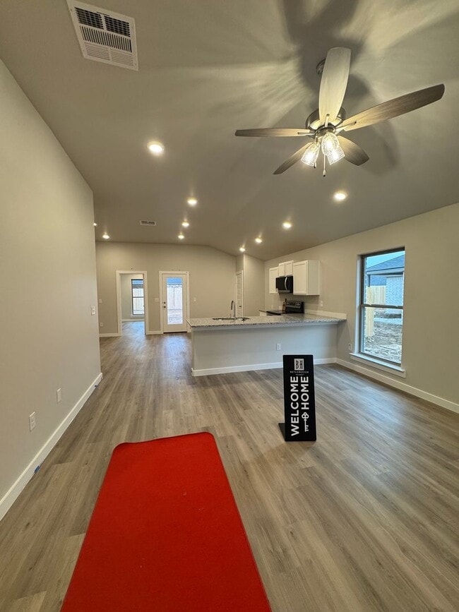 Photo - Large Lot located in the Meadows Brand Newer Construction 3/2/2 2024