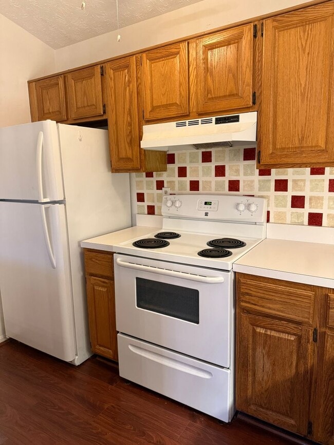 Photo - Spacious Two Bedroom Condo Unit 2B