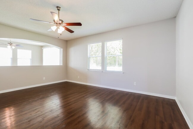 Photo - 2411 Watermill Dr