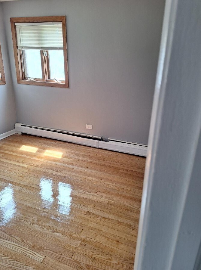 Photo - 14047 S Tracy Ave