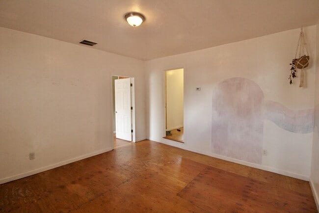 Photo - AVAILABLE - 3BD/2BA Denver Home w/ Large Yard