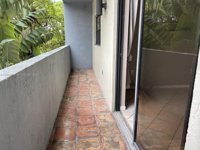 Building Photo - 1250 Lincoln Rd Unit 306